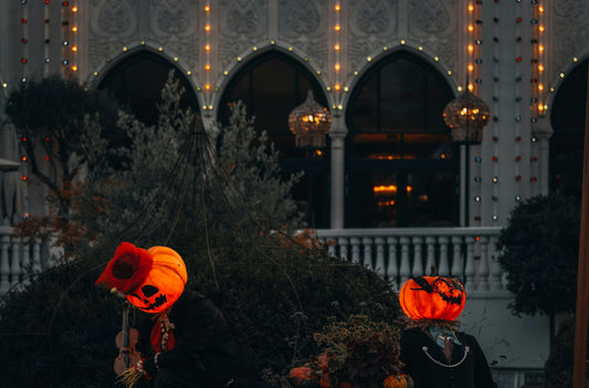 Halloween Lights in Pumpkin and Decor