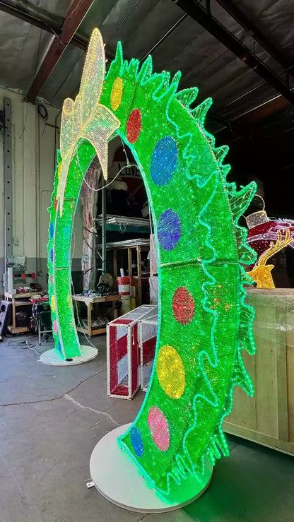 14ft-wreath-walkthough-arch-walkthrough-display-480