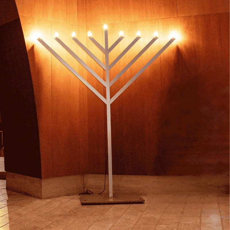 Menorah-with-Lights