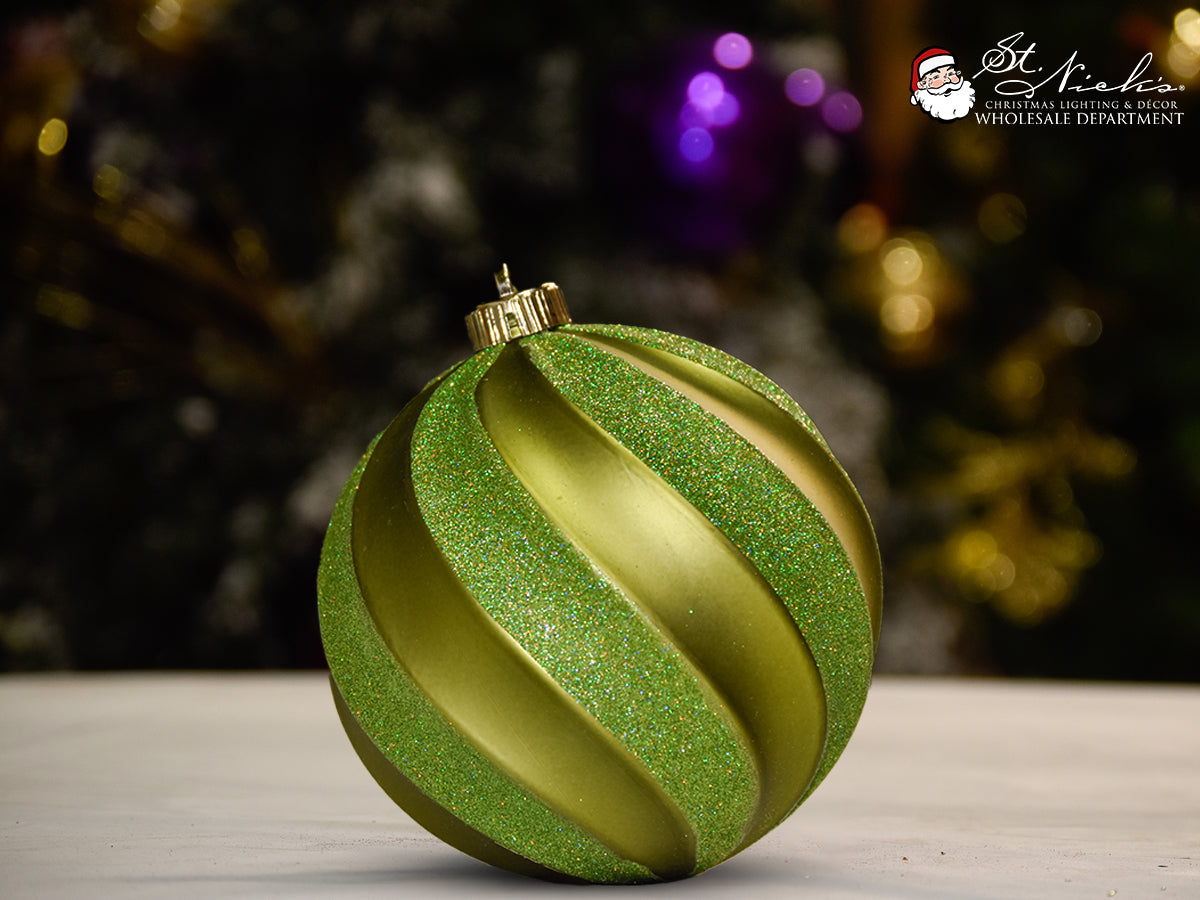 green-matte-with-glitter-swirl-christmas-tree-decor-ornament-150mm-st-nicks-CA