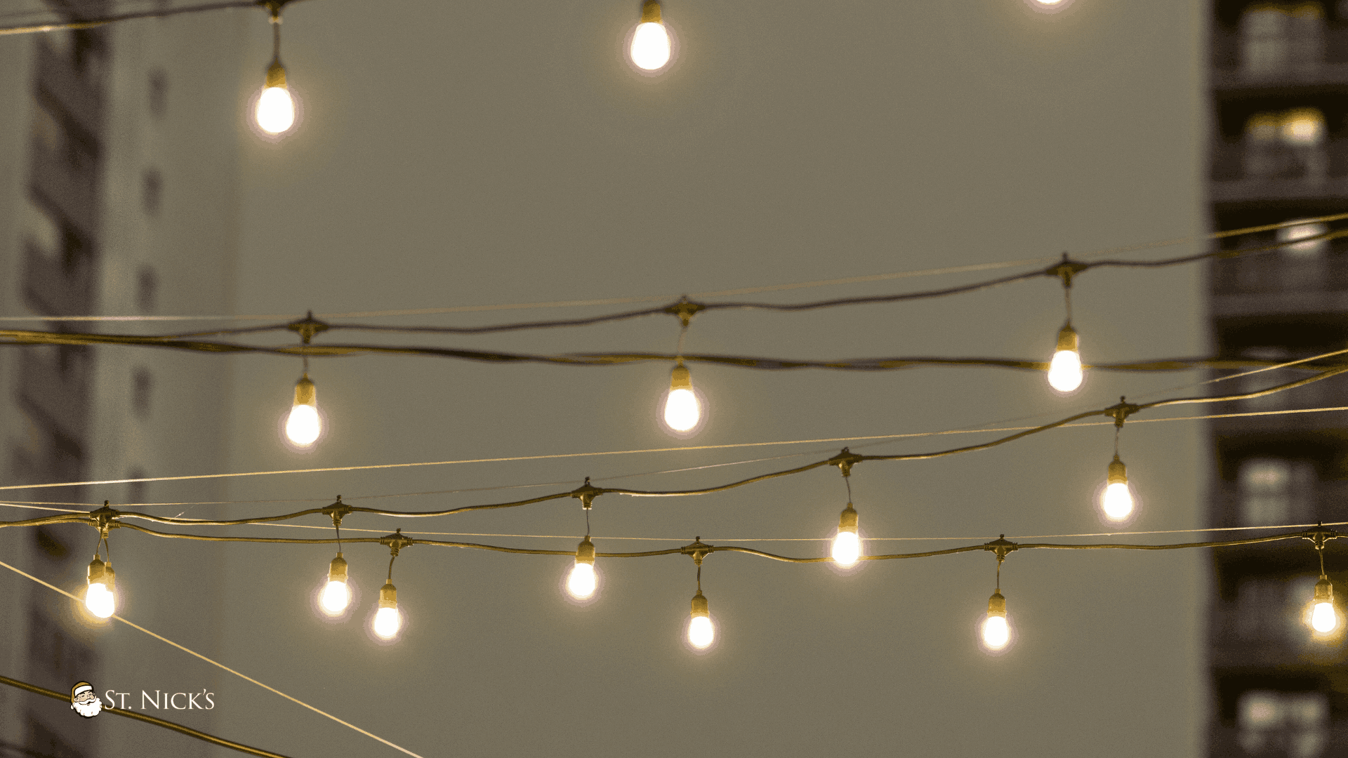 patio-lighting-with-tivoli-lights