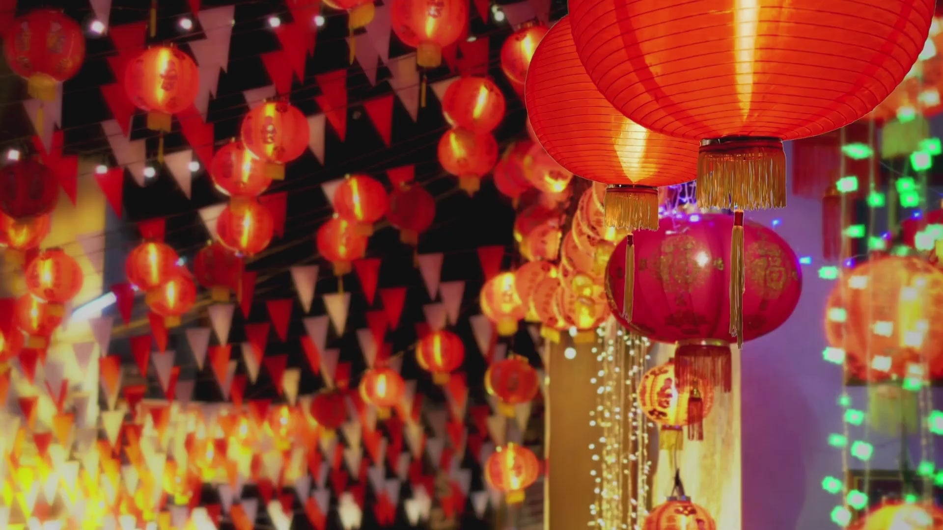 Load video: lunar-new-year-2025-string-lights-decor