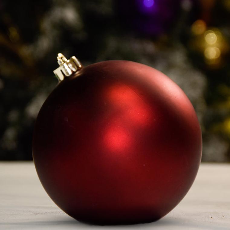 red-matte-ball-tree-decor-ornament