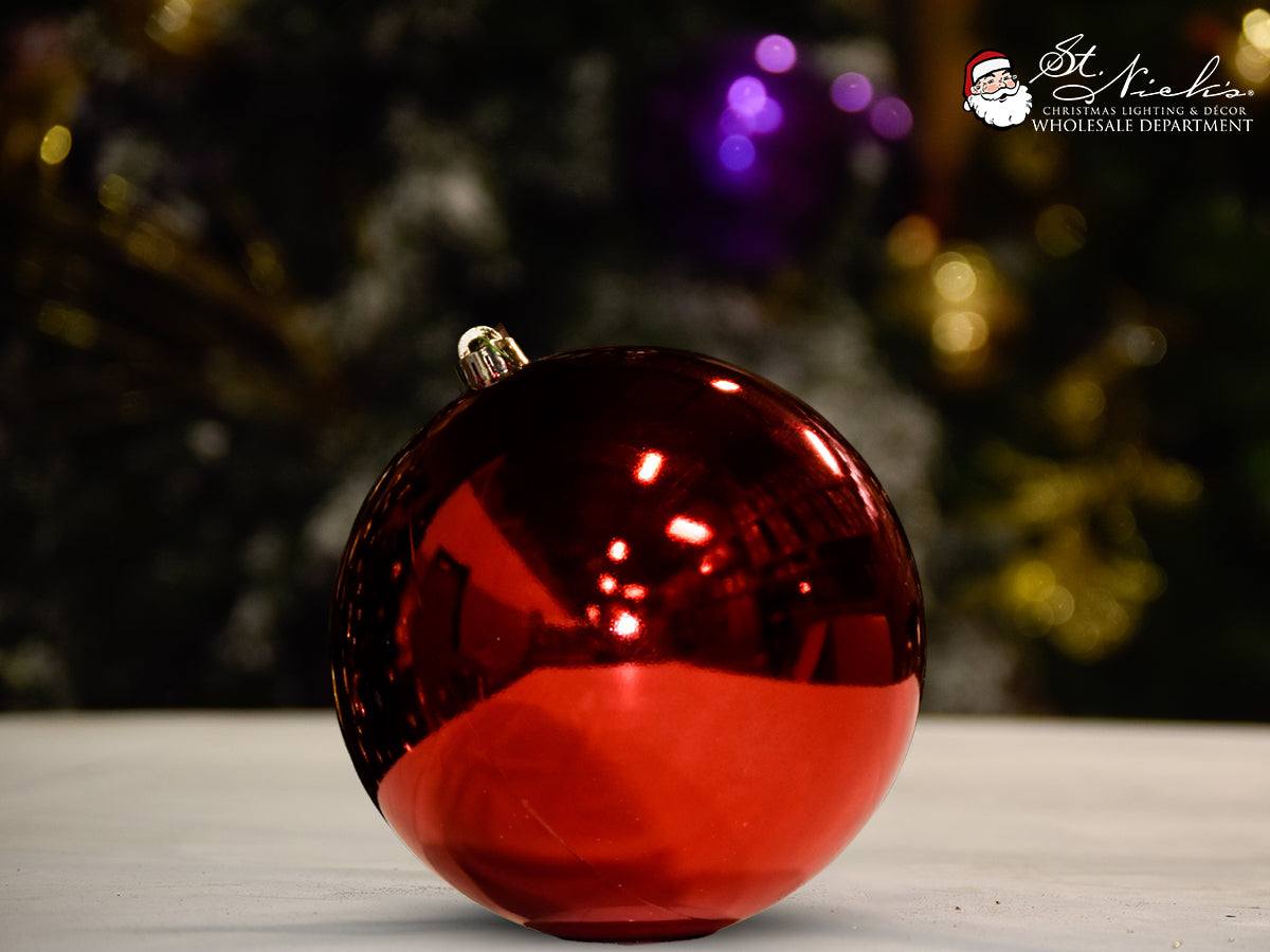 red-shiny-ball-christmas-tree-decor-ornament-st-nicks-CA