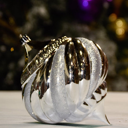 Silver Shiny Swirl Sequin Onion - 150MM - Ornament